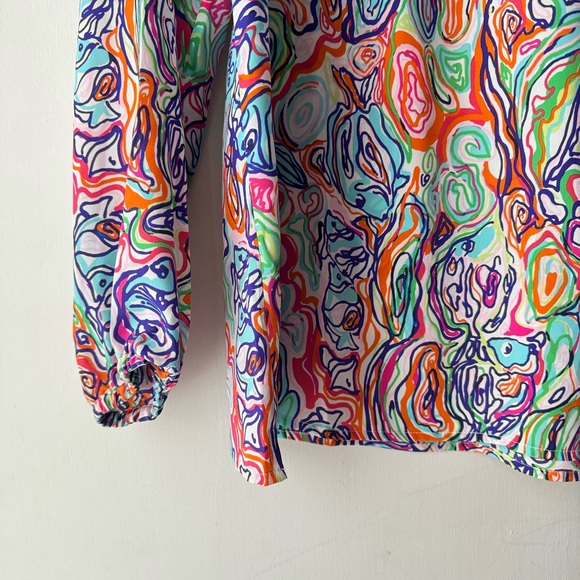 Lilly Pulitzer | 100% Silk Elsa Top in What A Catch Print - Picture 4 of 12